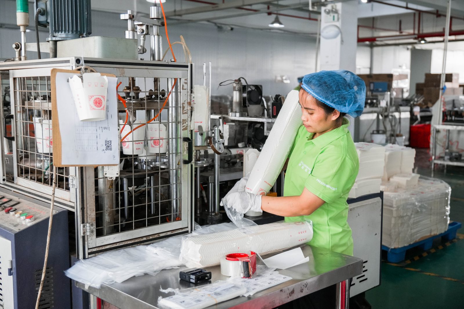 Quality inspection of bulk cup carrier order before shipment